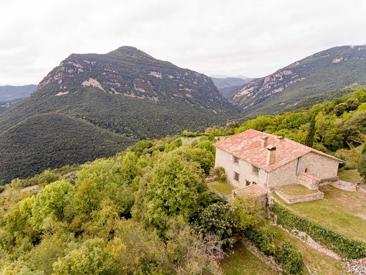 Country house with spectacular views in La Garrotxa