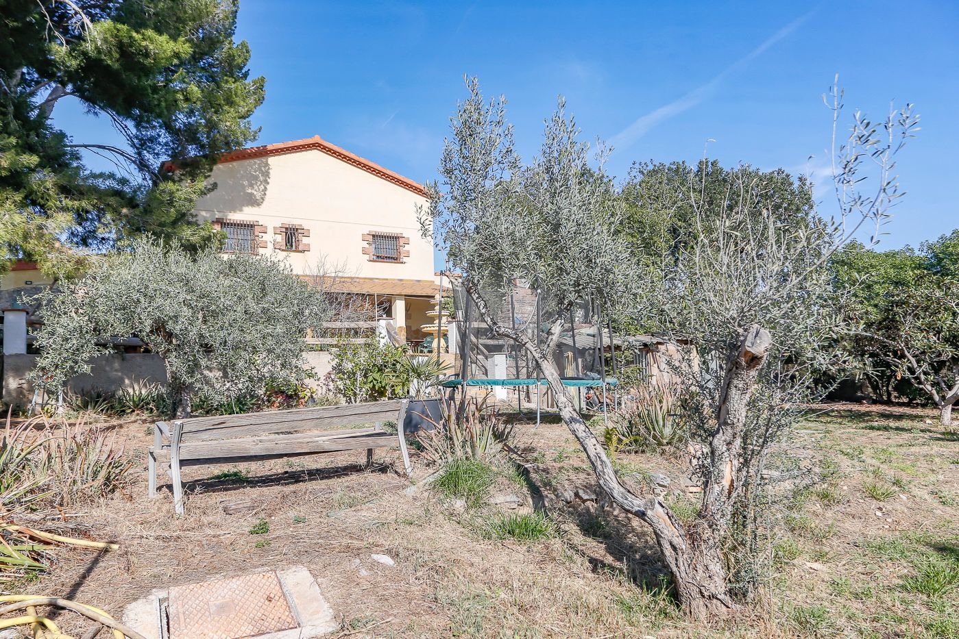 Completely renovated farmhouse for sale in Valls