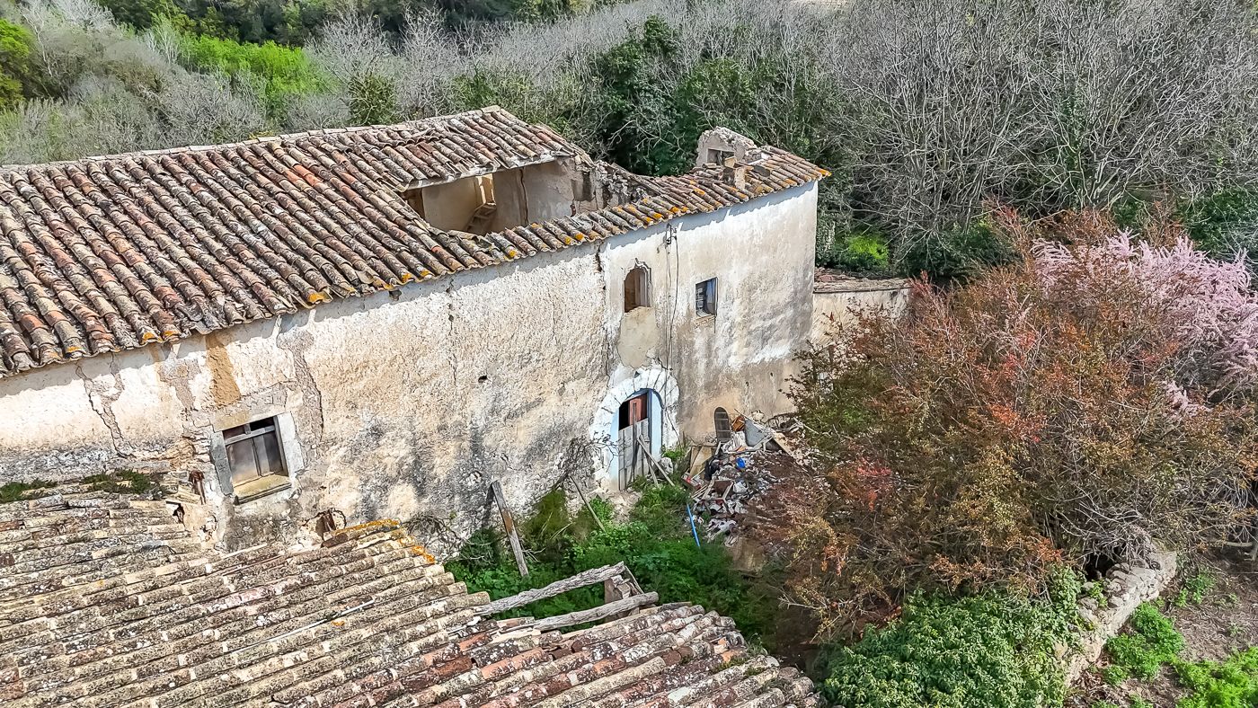 Ferme à rénover avec vignoble à Sant Martí Sarroca