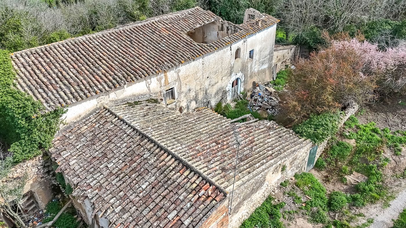 Zu renovierendes Bauernhaus mit Weinberg in Sant Martí Sarroca