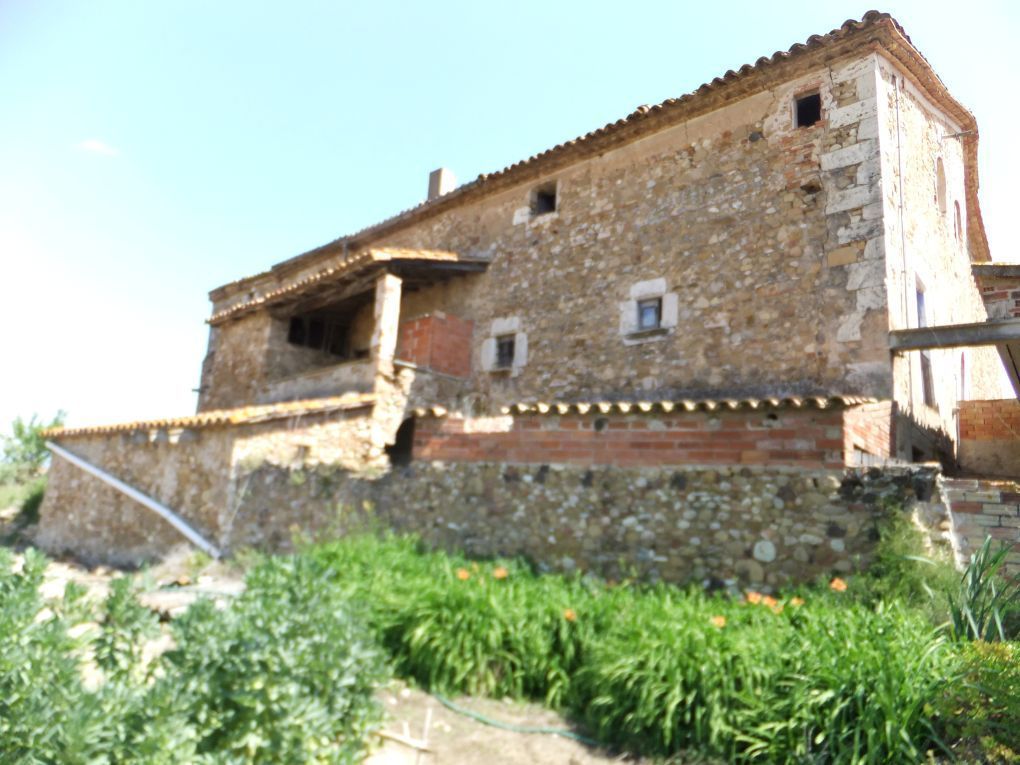 Country house for sale in Crespià