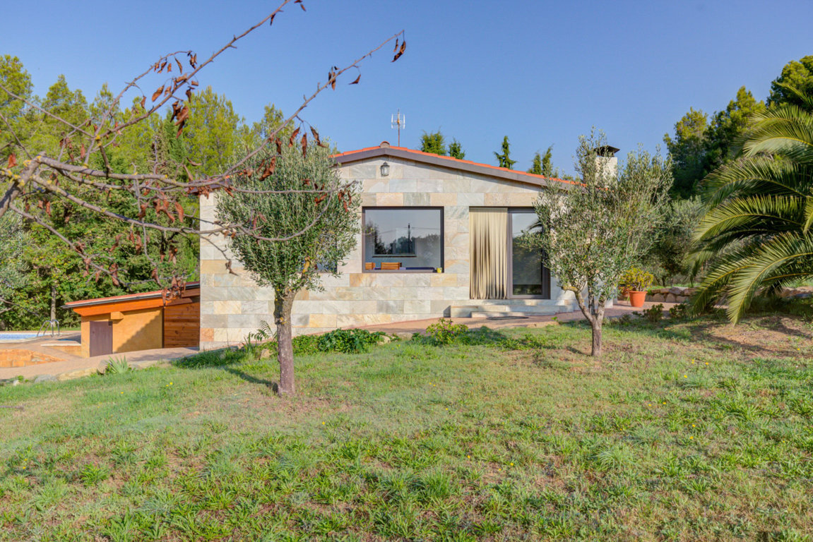 Bonica casa de camp en venda a Alt Penedès