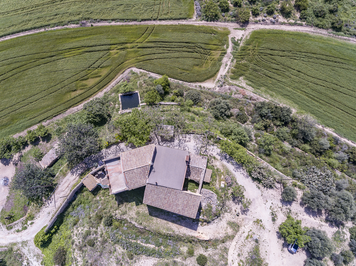 Nice farmhouse for sale near Tortosa