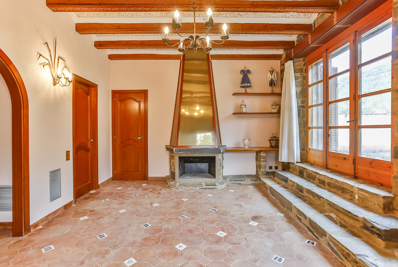 Spectacular farmhouse for sale completely renovated