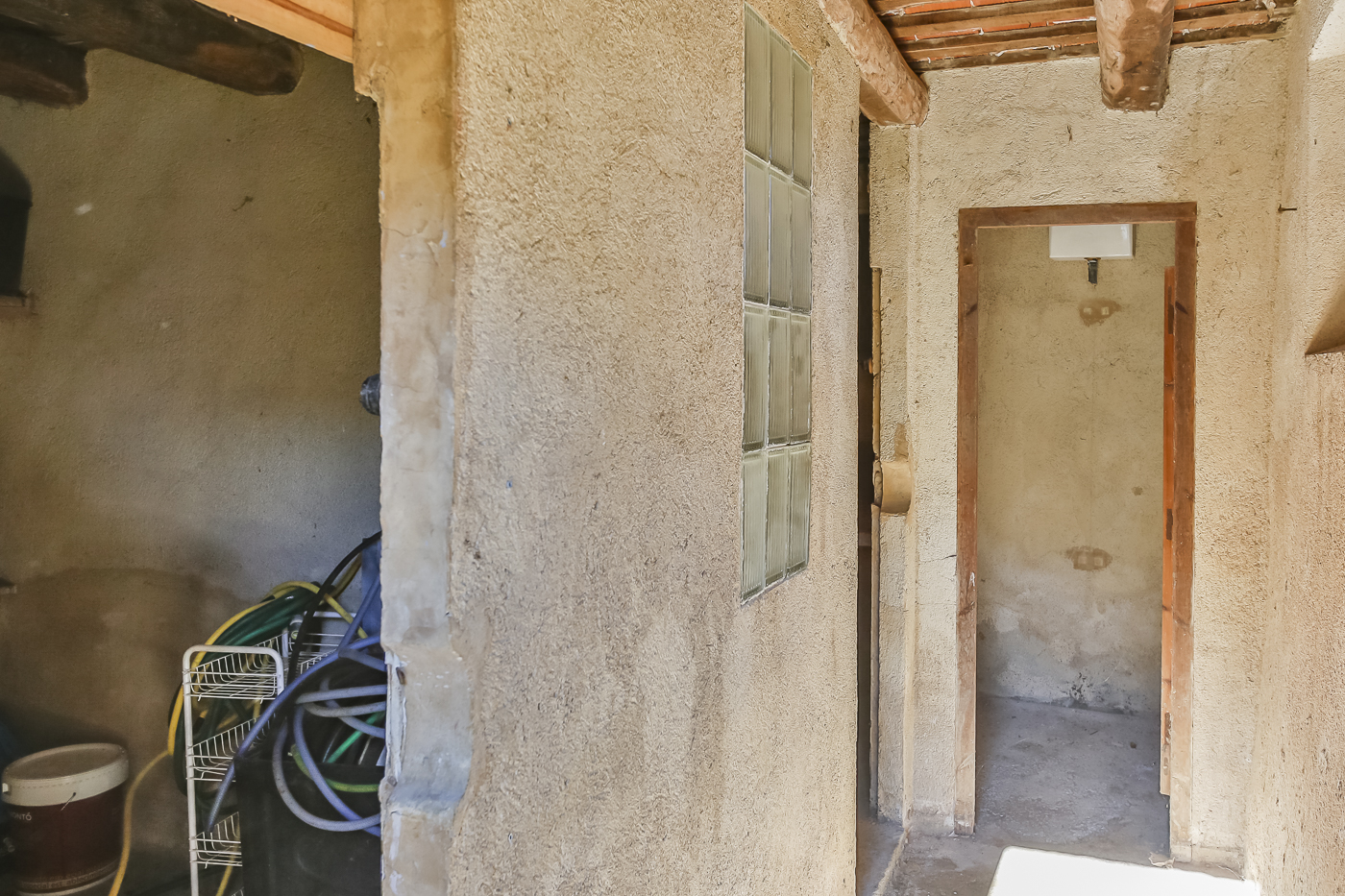 Masías con tres viviendas en el Montseny. 25 ha