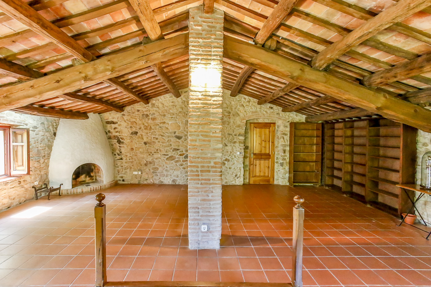 Country house for sale in the Montseny park.