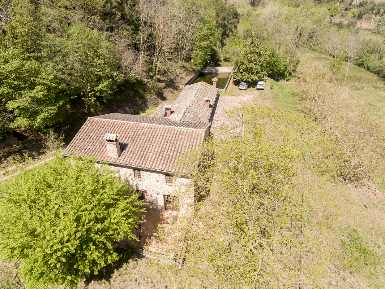 Landhaus zum Verkauf im Montseny Park.