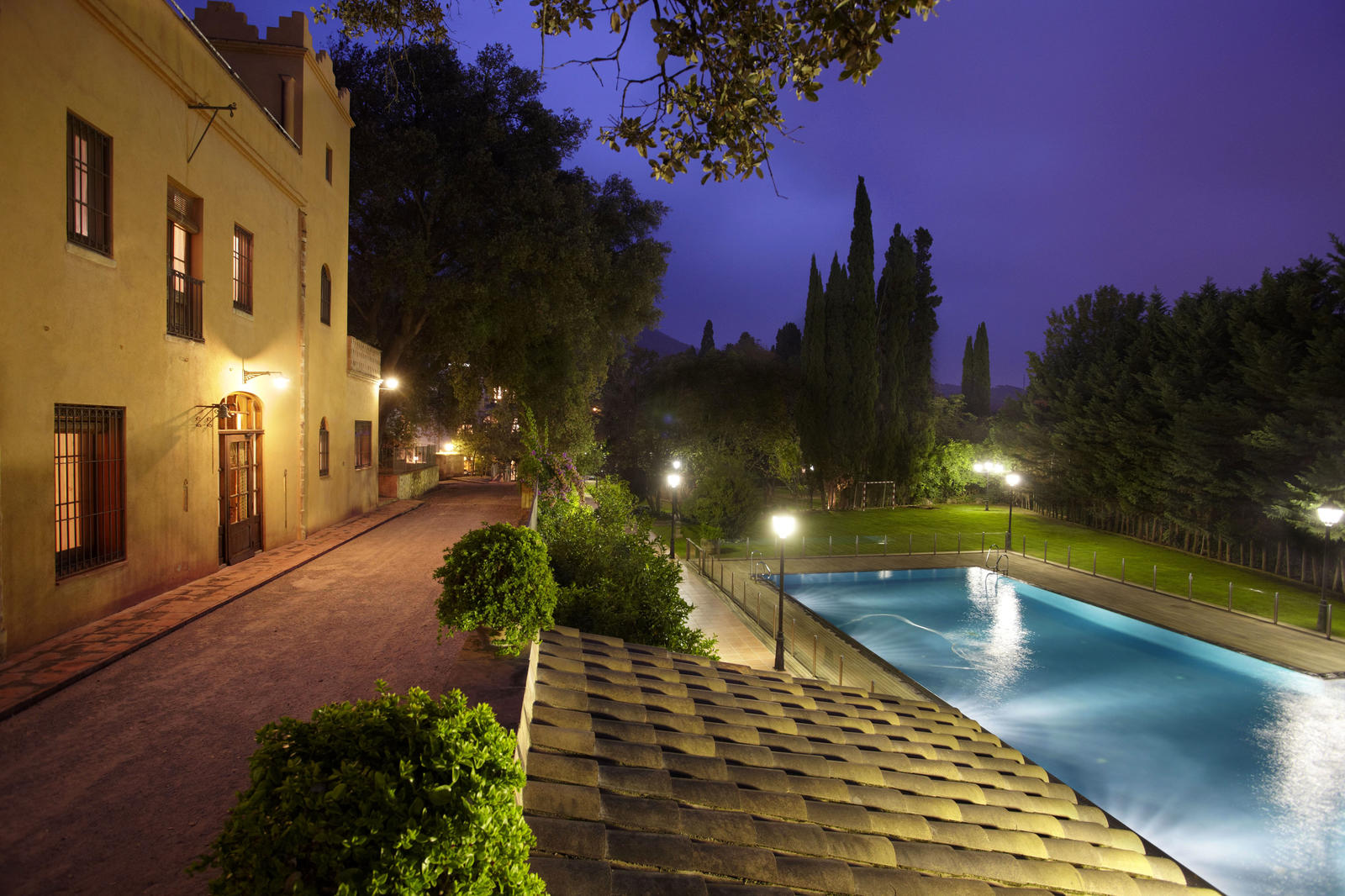 Spektakuläre modernistische Villa in La Garriga mit großem Anwesen