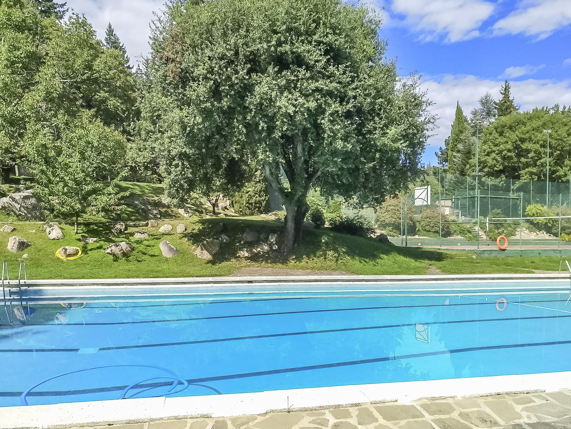 House in the natural park of Montseny.  Swimming pool and communal area